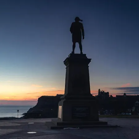 East Cliff View, Heart Of * Whitby